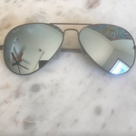 Ray-Ban Accessories - Ray-Ban Aviator sunnies